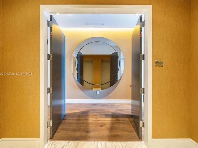 3300 NE 188th St, Aventura FL 33180