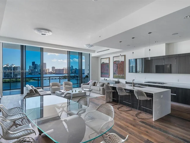 3300 NE 188th St, Aventura FL 33180