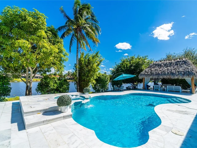 441 NW 201st Ave, Pembroke Pines FL 33029