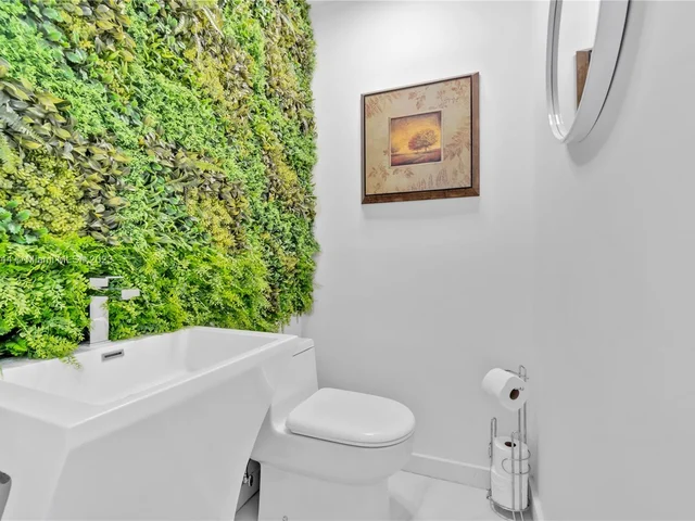 441 NW 201st Ave, Pembroke Pines FL 33029