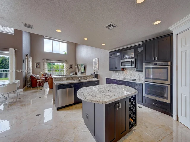 5128 SW 195th Ter, Miramar FL 33029