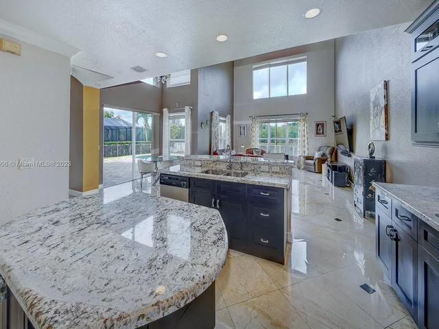 5128 SW 195th Ter, Miramar FL 33029