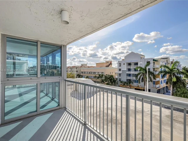 2655 Collins Ave # 502, Miami Beach FL 33140