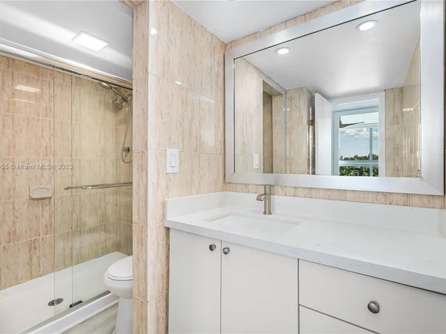 2655 Collins Ave # 502, Miami Beach FL 33140