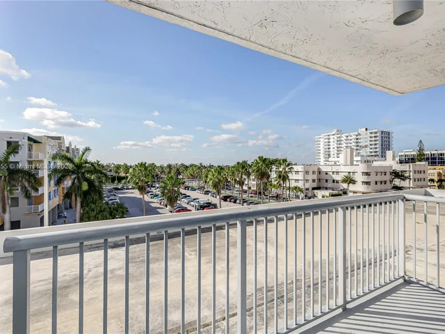 2655 Collins Ave # 502, Miami Beach FL 33140