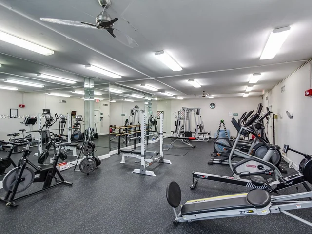 2655 Collins Ave # 502, Miami Beach FL 33140