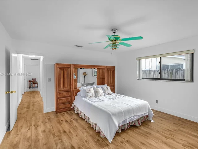 5510 Polk St, Hollywood FL 33021