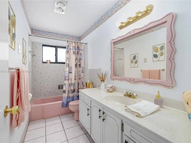 5510 Polk St, Hollywood FL 33021