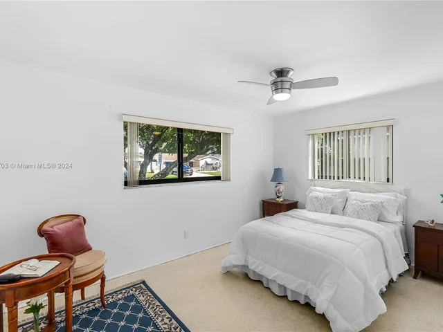 5510 Polk St, Hollywood FL 33021