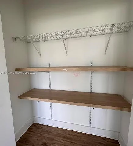 92 SW 3rd St # 1105, Miami FL 33130