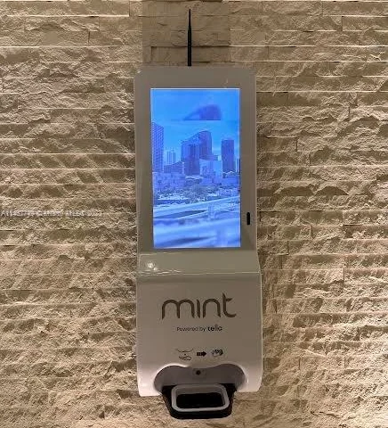 92 SW 3rd St # 1105, Miami FL 33130