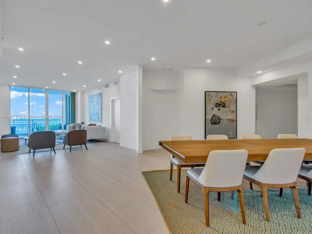 808 Brickell Key Dr # 201, Miami FL 33131