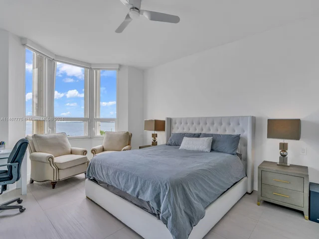 808 Brickell Key Dr # 201, Miami FL 33131