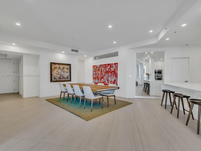 808 Brickell Key Dr # 201, Miami FL 33131