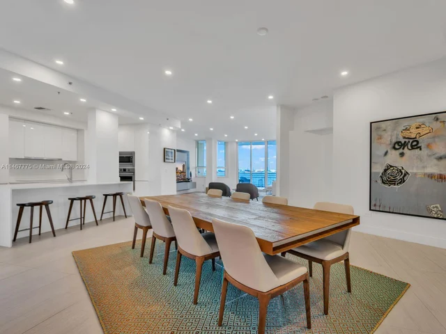 808 Brickell Key Dr # 201, Miami FL 33131