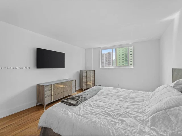 19380 Collins Ave # 703, Sunny Isles Beach FL 33160