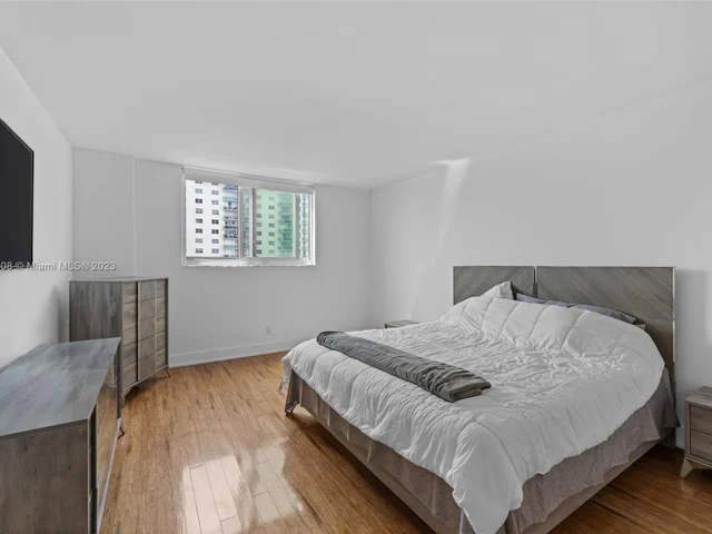 19380 Collins Ave # 703, Sunny Isles Beach FL 33160