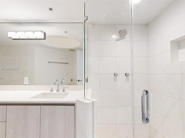 6301 Collins Ave # 1408, Miami Beach FL 33141