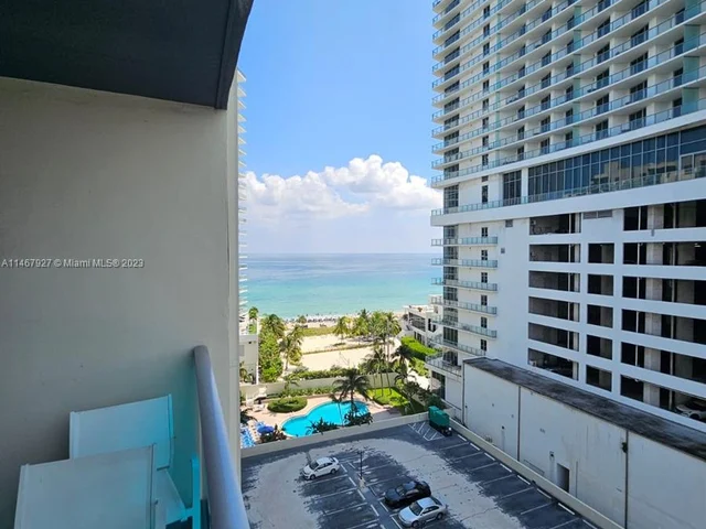 4001 S Ocean Dr # 10D, Hollywood FL 33019