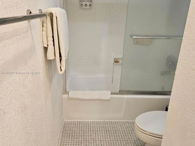 4001 S Ocean Dr # 10D, Hollywood FL 33019