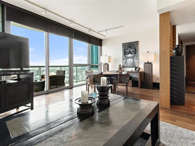 101 20th St # 2904, Miami Beach FL 33139