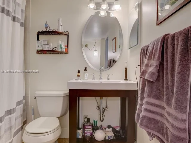 3050 NE 16th Ave # 107, Oakland Park FL 33334