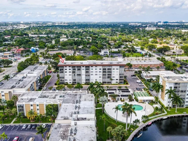 3050 NE 16th Ave # 107, Oakland Park FL 33334