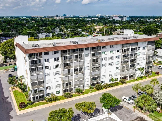 3050 NE 16th Ave # 107, Oakland Park FL 33334