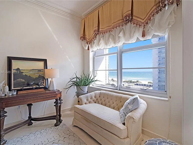 5640 Collins Ave # 8A, Miami Beach FL 33140