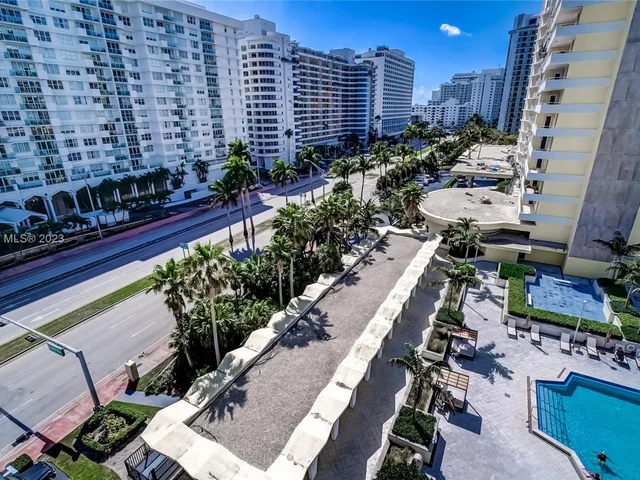 5640 Collins Ave # 8A, Miami Beach FL 33140