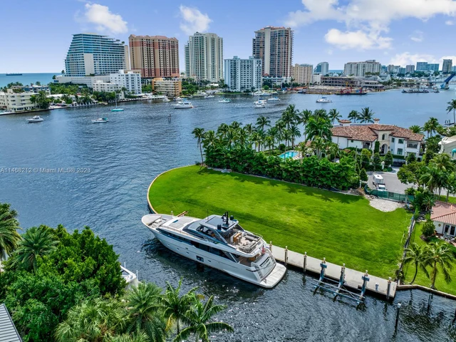 2721 Sea Island Dr, Fort Lauderdale FL 33301