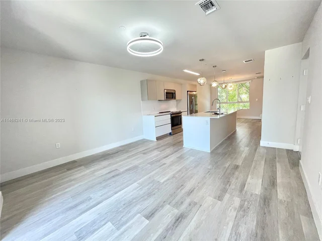 2535 NE 193rd St # 3212, Miami FL 33180