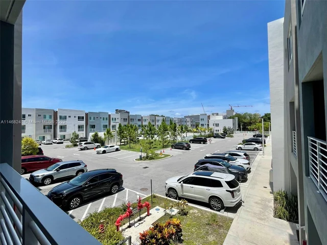 2535 NE 193rd St # 3212, Miami FL 33180