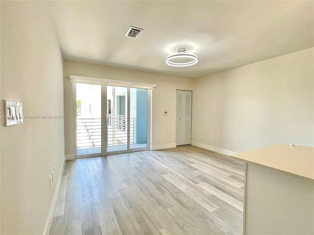 2535 NE 193rd St # 3212, Miami FL 33180