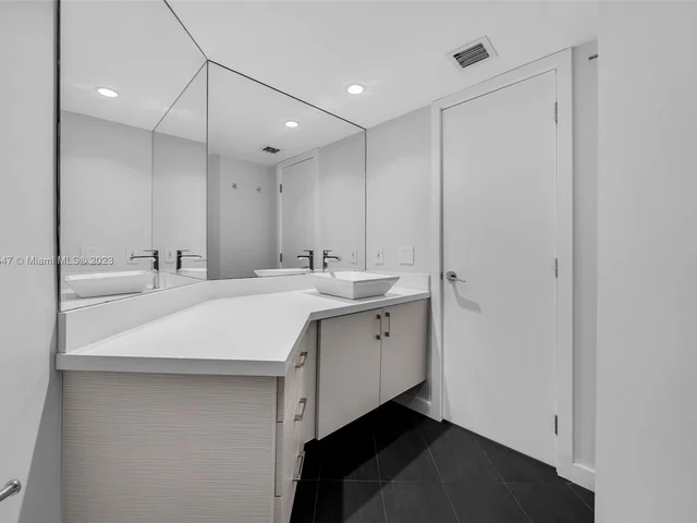 1900 Sunset Harbour Dr # 1411, Miami Beach FL 33139