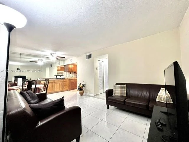 2145 Pierce St # 122, Hollywood FL 33020