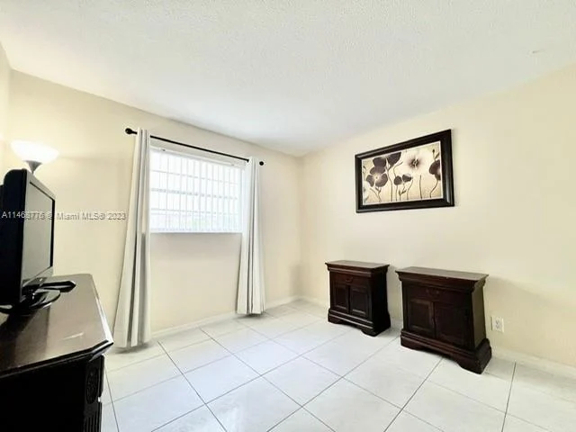 2145 Pierce St # 122, Hollywood FL 33020