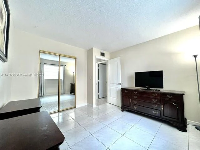 2145 Pierce St # 122, Hollywood FL 33020