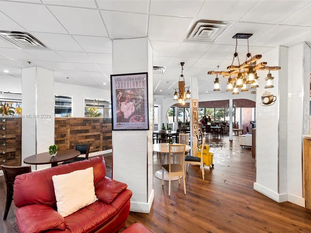 6345 Collins Ave # 814, Miami Beach FL 33141