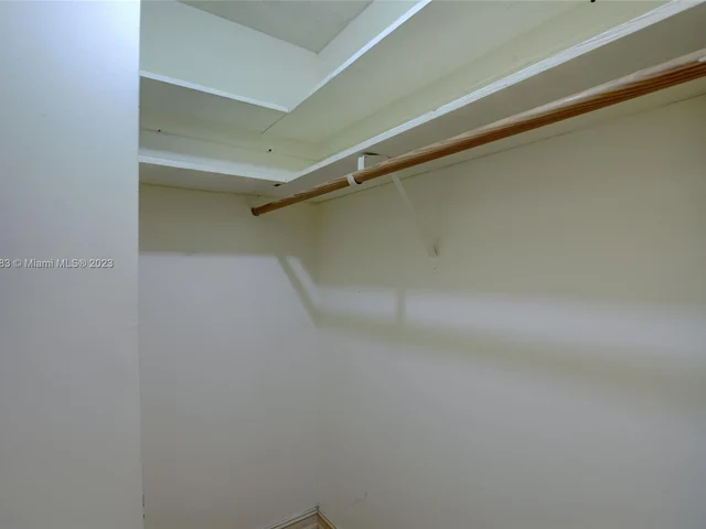 2780 NE 183rd St # 209, Aventura FL 33160