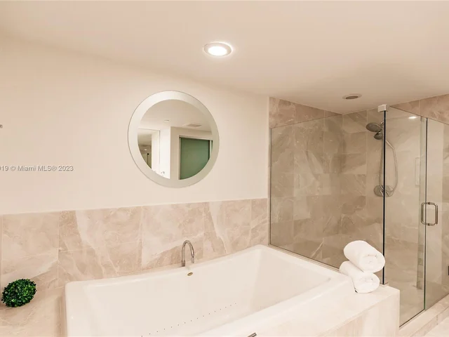 17001 Collins Ave # 3504, Sunny Isles Beach FL 33160