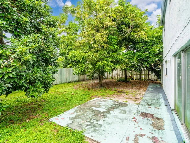 3260 Salinas Way, Miramar FL 33025