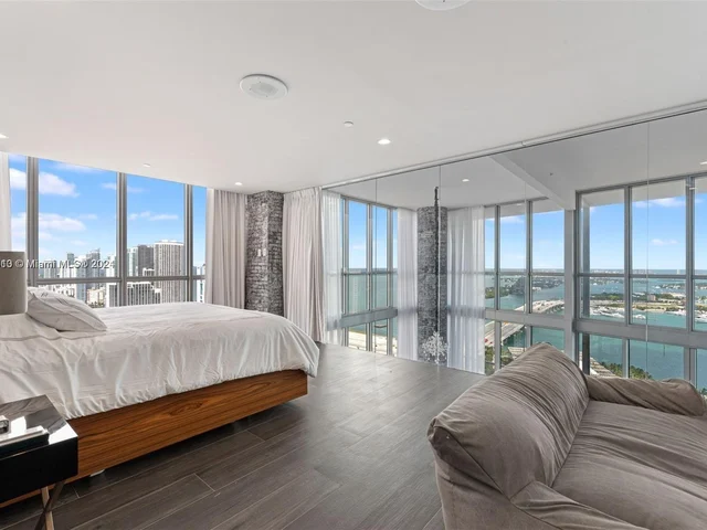 1100 Biscayne Blvd # 3507, Miami FL 33132