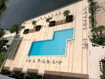 300 Bayview Dr # 1208, Sunny Isles Beach FL 33160