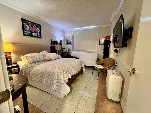 300 Bayview Dr # 1208, Sunny Isles Beach FL 33160