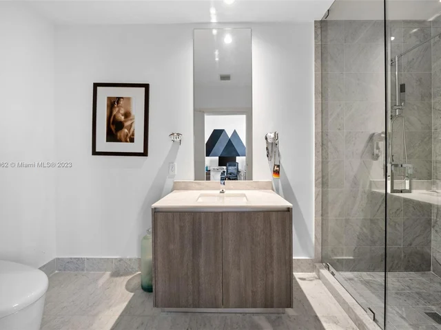 801 S Miami Ave # 5105, Miami FL 33130