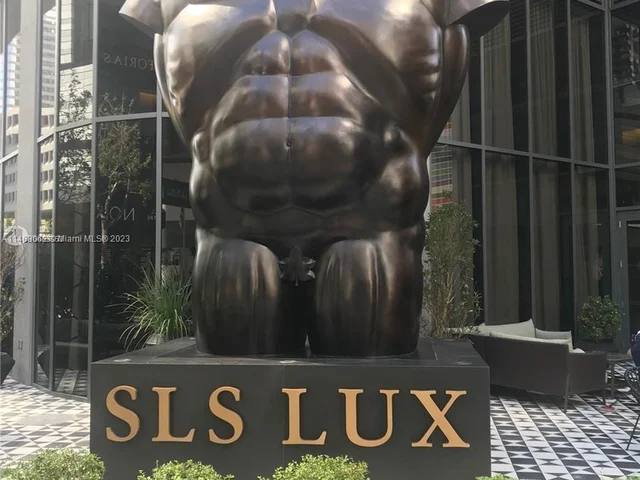 801 S Miami Ave # 5105, Miami FL 33130