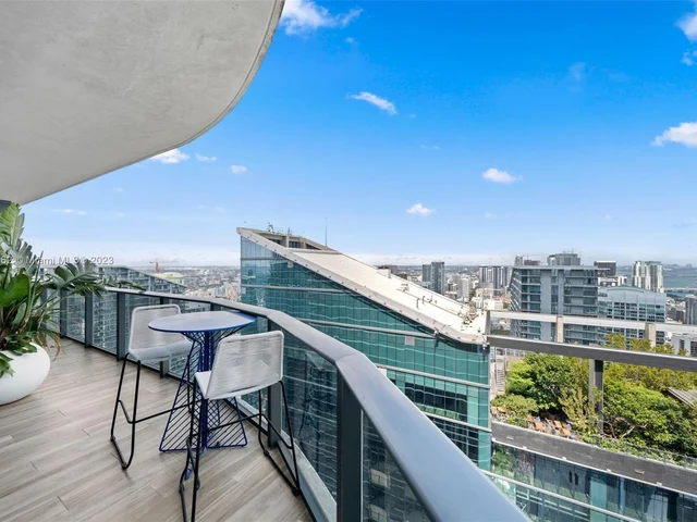 801 S Miami Ave # 5105, Miami FL 33130