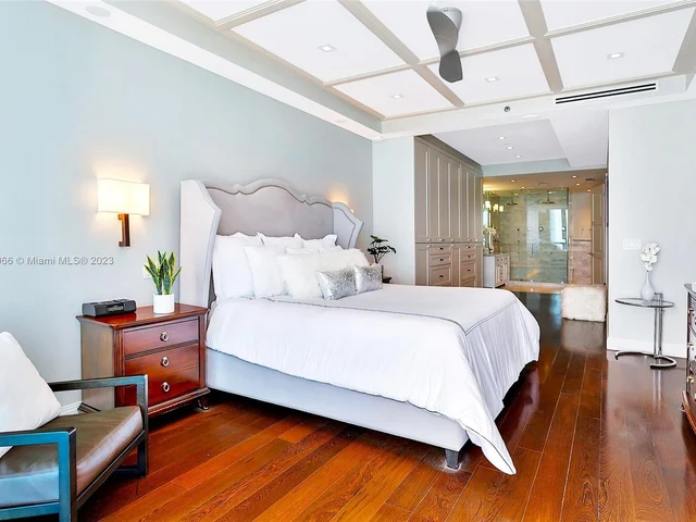 100 S Pointe Drive # 2407, Miami Beach FL 33139