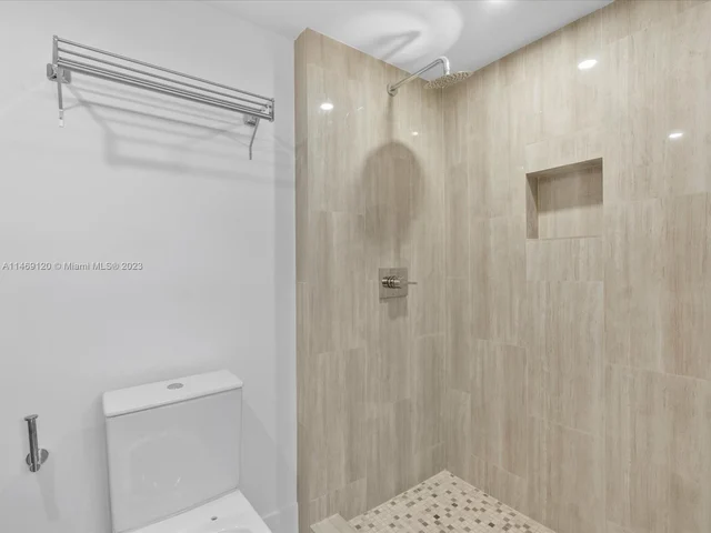 1134 71st St, Miami Beach FL 33141